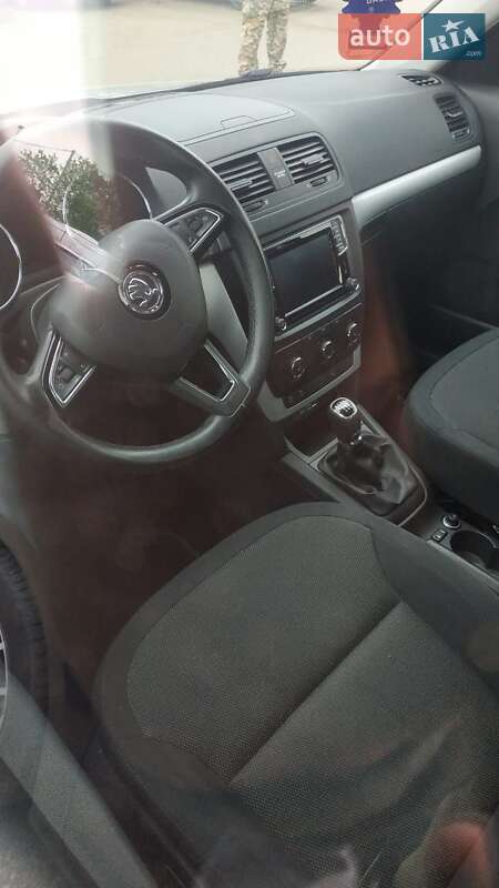 Позашляховик / Кросовер Skoda Yeti 2015 в Хмельницькому фото 11 Позашляховик / Кросовер Skoda Yeti 2015 в Хмельницькому