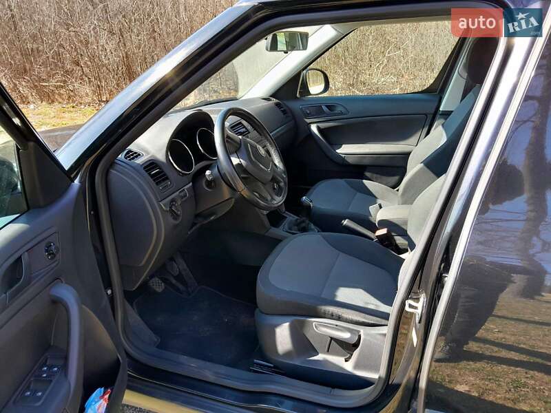 Внедорожник / Кроссовер Skoda Yeti 2012 в Барановке