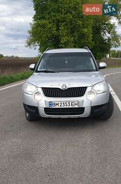 Внедорожник / Кроссовер Skoda Yeti 2013 в Ромнах