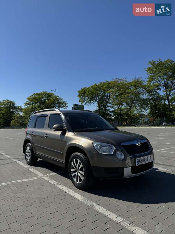 Позашляховик / Кросовер Skoda Yeti 2012 в Одесі