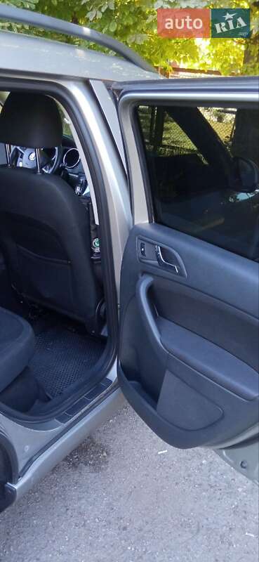 Внедорожник / Кроссовер Skoda Yeti 2014 в Знаменке