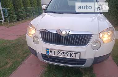 Внедорожник / Кроссовер Skoda Yeti 2010 в 