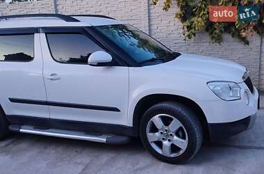Внедорожник / Кроссовер Skoda Yeti 2011 в 