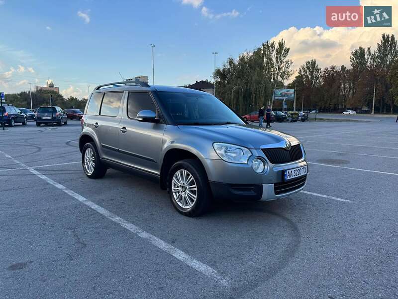 Внедорожник / Кроссовер Skoda Yeti 2009 в Запорожье