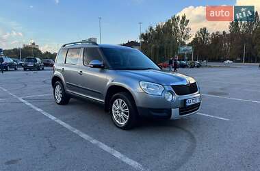 Внедорожник / Кроссовер Skoda Yeti 2009 в 