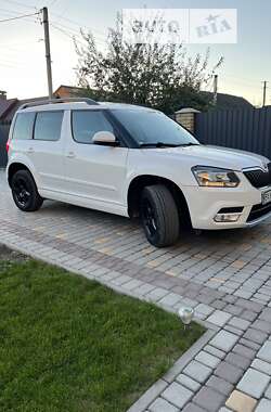 Внедорожник / Кроссовер Skoda Yeti 2014 в Каменец-Подольском