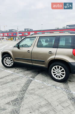 Позашляховик / Кросовер Skoda Yeti 2010 в Києві