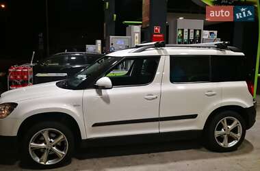 Внедорожник / Кроссовер Skoda Yeti 2011 в 