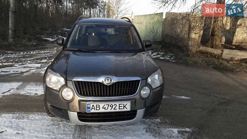 Внедорожник / Кроссовер Skoda Yeti 2013 в 