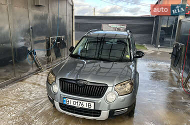 Внедорожник / Кроссовер Skoda Yeti 2010 в 