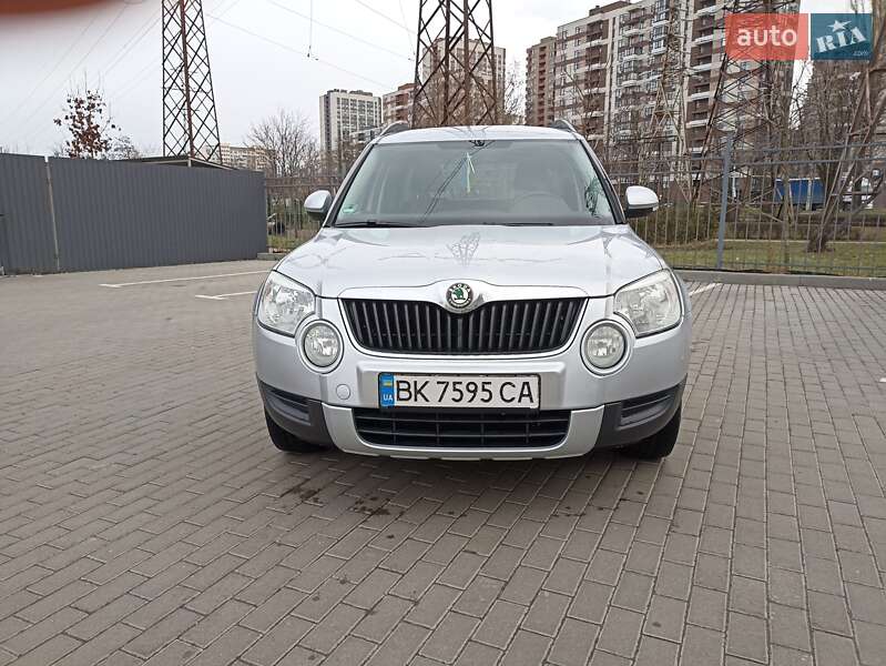 Внедорожник / Кроссовер Skoda Yeti 2010 в Киеве