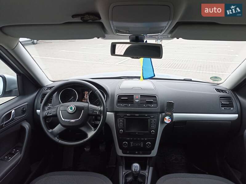 Внедорожник / Кроссовер Skoda Yeti 2010 в Киеве