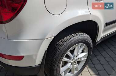 Внедорожник / Кроссовер Skoda Yeti 2015 в 