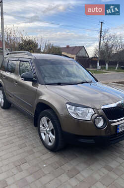 Внедорожник / Кроссовер Skoda Yeti 2011 в 
