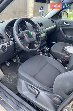 Внедорожник / Кроссовер Skoda Yeti 2011 в 