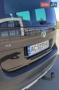Внедорожник / Кроссовер Skoda Yeti 2012 в 