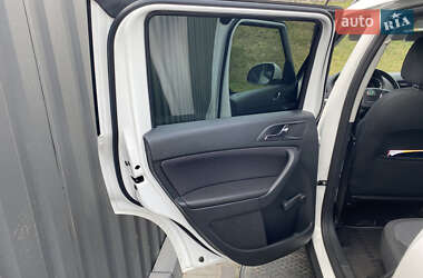 Позашляховик / Кросовер Skoda Yeti 2012 в 