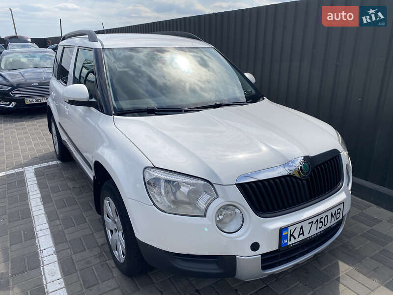 Позашляховик / Кросовер Skoda Yeti 2012 в Києві