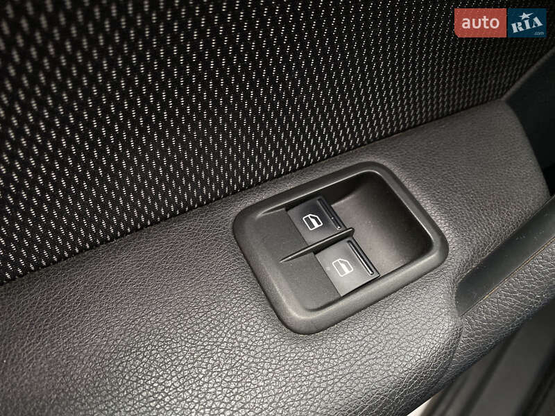 Позашляховик / Кросовер Skoda Yeti 2012 в Києві