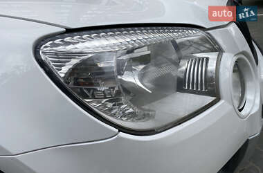 Позашляховик / Кросовер Skoda Yeti 2012 в 