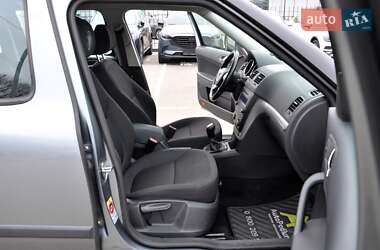 Позашляховик / Кросовер Skoda Yeti 2011 в 