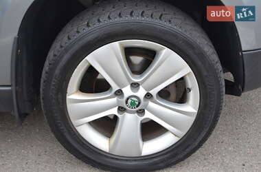 Позашляховик / Кросовер Skoda Yeti 2011 в 
