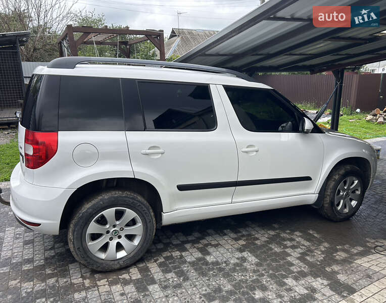 Внедорожник / Кроссовер Skoda Yeti 2011 в Полтаве