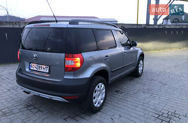 Внедорожник / Кроссовер Skoda Yeti 2010 в 