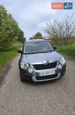 Внедорожник / Кроссовер Skoda Yeti 2013 в Мене
