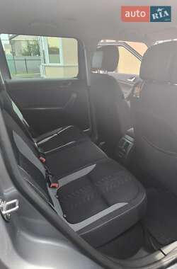 Внедорожник / Кроссовер Skoda Yeti 2013 в 