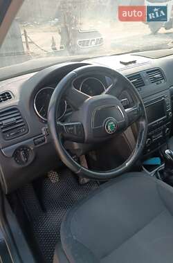Внедорожник / Кроссовер Skoda Yeti 2012 в 