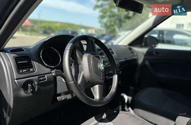 Внедорожник / Кроссовер Skoda Yeti 2010 в 