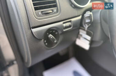 Позашляховик / Кросовер Skoda Yeti 2013 в 