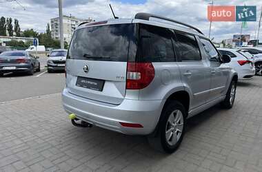 Внедорожник / Кроссовер Skoda Yeti 2014 в 