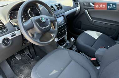 Внедорожник / Кроссовер Skoda Yeti 2012 в 