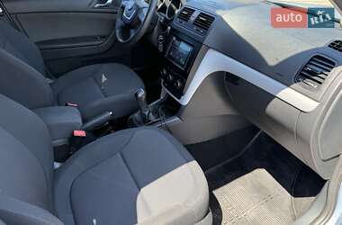 Внедорожник / Кроссовер Skoda Yeti 2012 в 