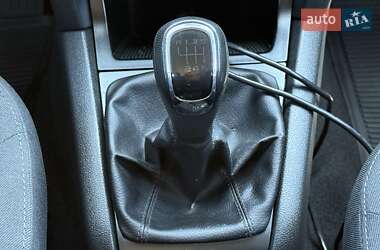 Внедорожник / Кроссовер Skoda Yeti 2012 в 