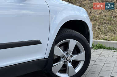 Внедорожник / Кроссовер Skoda Yeti 2016 в 