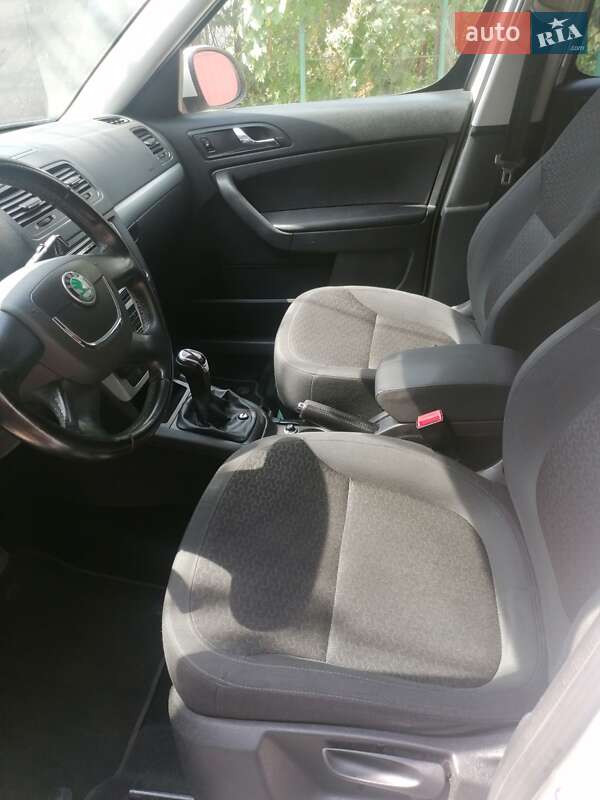 Внедорожник / Кроссовер Skoda Yeti 2011 в Киеве фото 35 Внедорожник / Кроссовер Skoda Yeti 2011 в Киеве