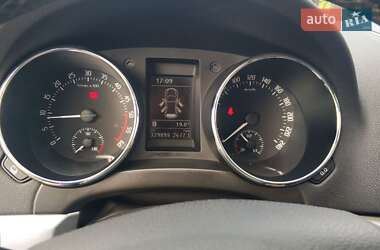 Внедорожник / Кроссовер Skoda Yeti 2014 в 