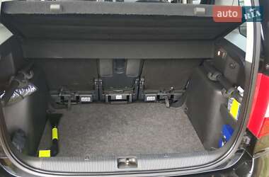 Внедорожник / Кроссовер Skoda Yeti 2014 в 