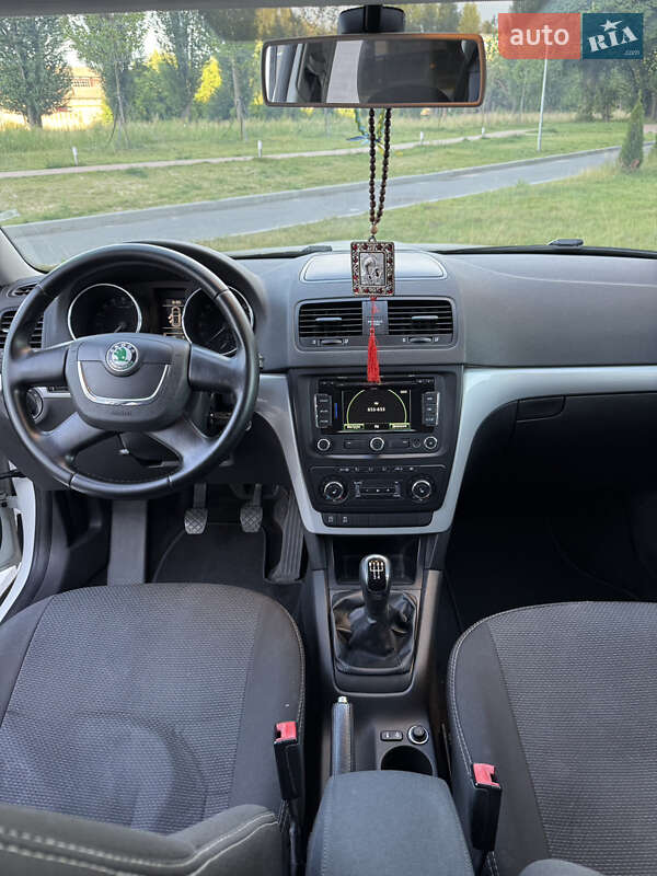 Внедорожник / Кроссовер Skoda Yeti 2011 в Чернигове
