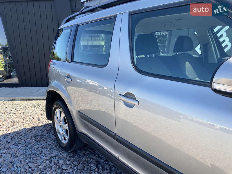 Позашляховик / Кросовер Skoda Yeti 2012 в Львові