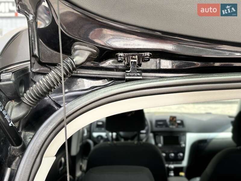 Внедорожник / Кроссовер Skoda Yeti 2014 в Звягеле