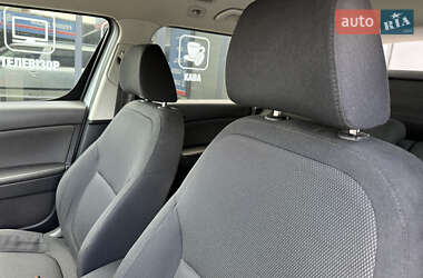 Внедорожник / Кроссовер Skoda Yeti 2013 в 
