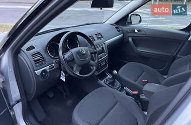 Внедорожник / Кроссовер Skoda Yeti 2010 в 