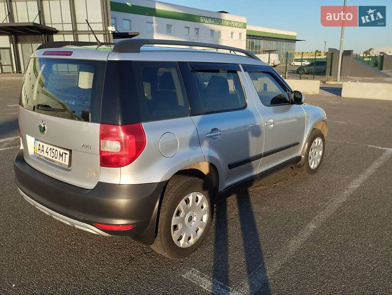 Внедорожник / Кроссовер Skoda Yeti 2012 в Киеве