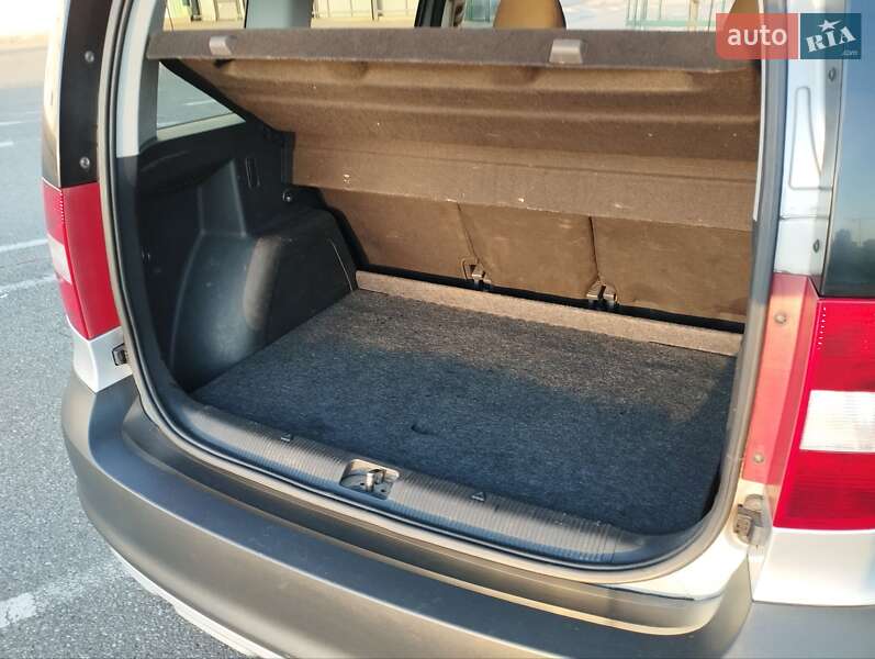 Внедорожник / Кроссовер Skoda Yeti 2012 в Киеве