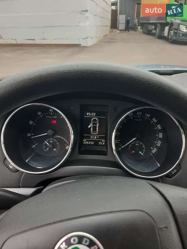 Позашляховик / Кросовер Skoda Yeti 2012 в Ірпені