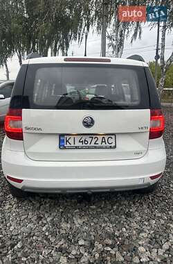 Внедорожник / Кроссовер Skoda Yeti 2015 в 